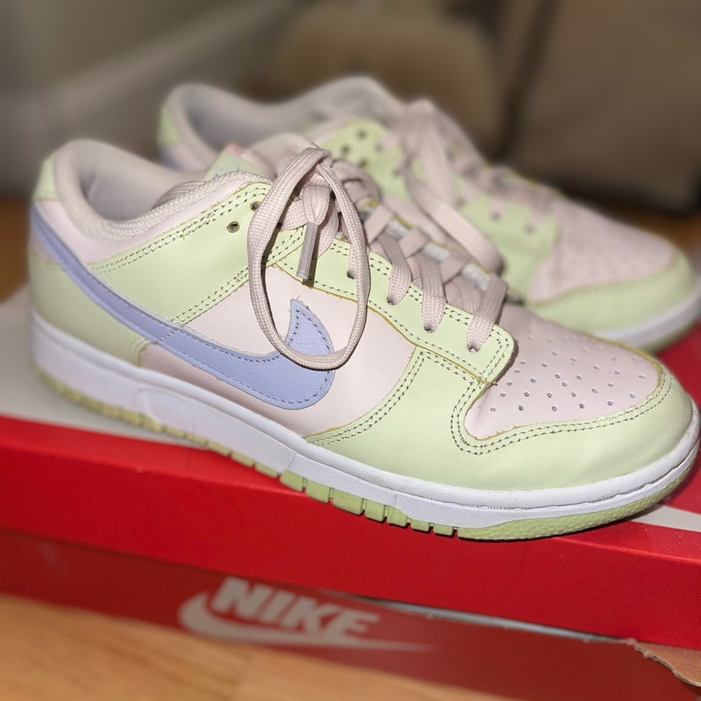 Nike Dunk Women’s size 7.5 light pink/ ghost green/ ice blue